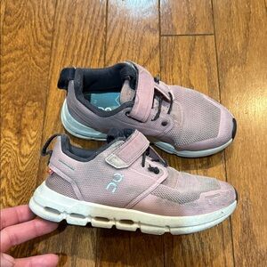 On Running Kids Sneakers in Light Pink and White